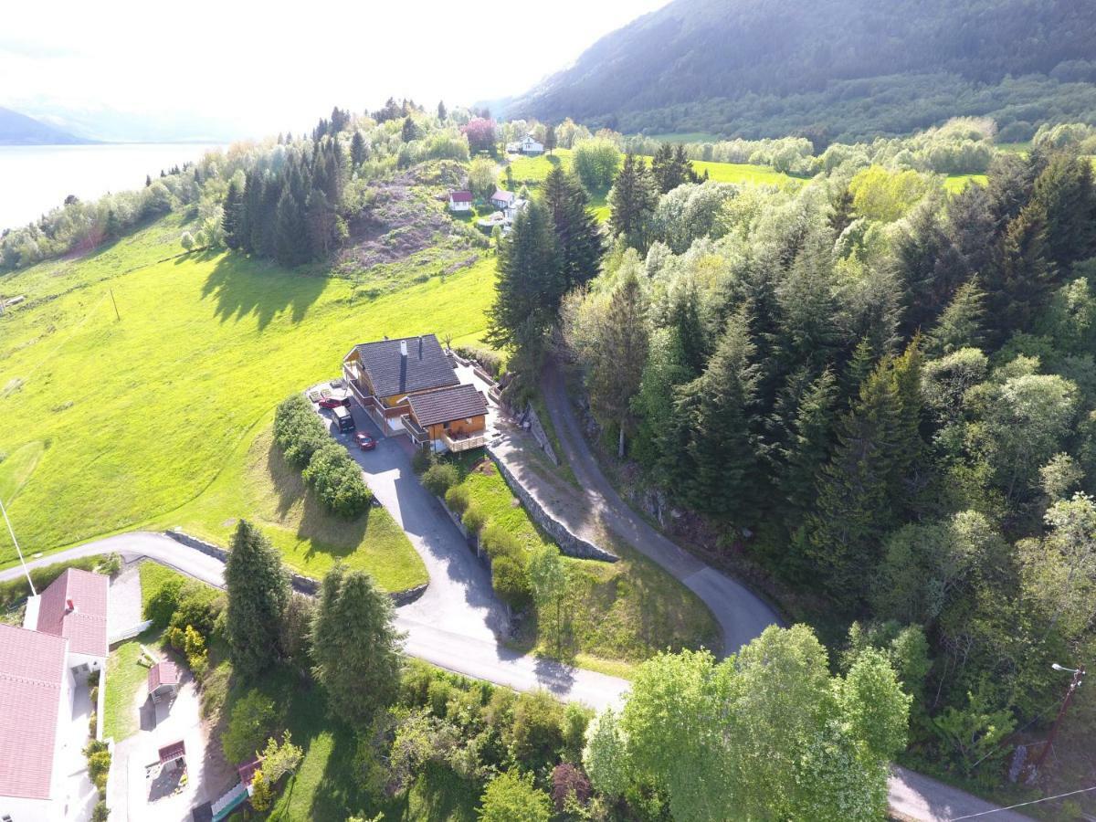 Kvernesfjorden Apartments Steinsgrenda Exteriör bild